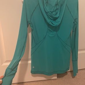 Lululemon turquoise workout jacket
